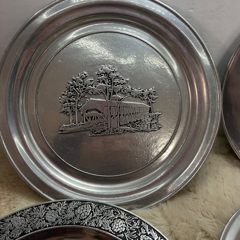 Wilton Pewter Plate Christmas Covered Bridge‎ Scene Collectors Plate 11"